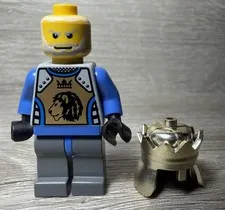 LEGO Knights Kingdom ii King Mathias Minifigure Authentic Loose