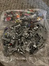 Bulk lego lot, Star Wars pieces, Minecraft, Lego city, over 10,000 pieces
