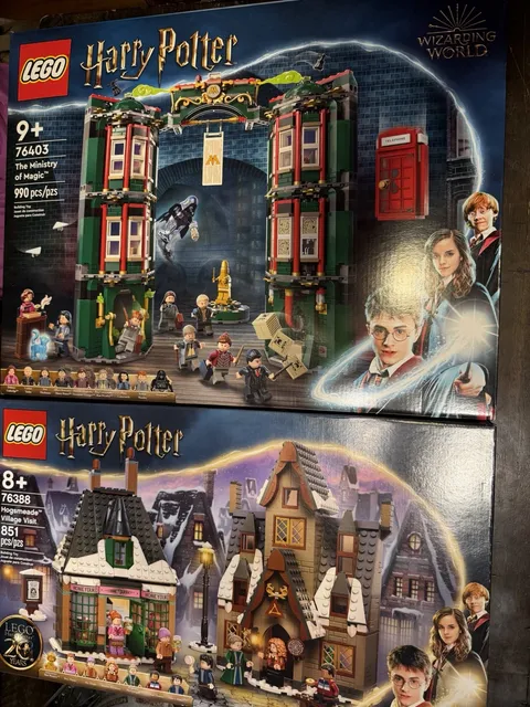 LEGO Harry Potter 76403 The Ministry of Magic & 76388 Hogsmeade Village Visit