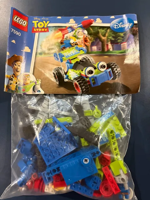 LEGO Toy Story set 7590 Woody and Buzz to the Rescue 100% Complete No Box