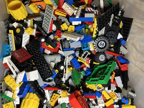 Lego Lot 9 Pounds lbs Random Mixed Pieces Bulk as shown no mini figures.