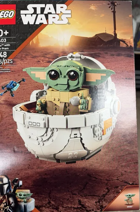 LEGO Star Wars: Grogu with Hover Pram (75403)