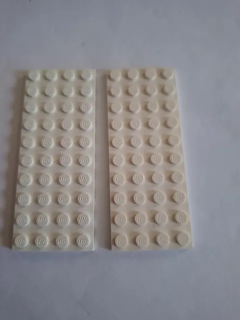 No 415.  2x Lego plate 4x10.  3030 White