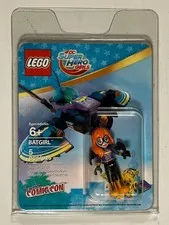 NYCC DC Superhero Girls LEGO Batgirl Exclusive Minifigure New York Comic Con