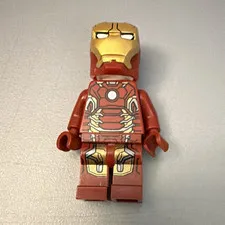 LEGO Iron Man Minifigure Red/Gold Armor with Helmet Plastic 5+