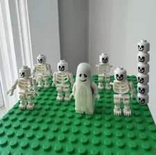 Vintage LEGO Castle Skeleton Ghost Minifigure Lot Halloween 6 Figures 90s