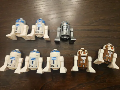Lego Star Wars Lot of 8 Minifigures R2-D2, R2-Q2, R7-D4