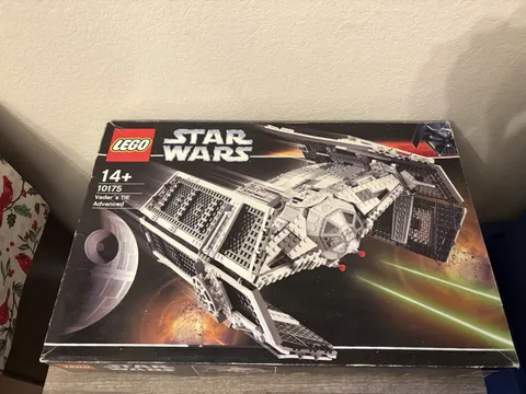 LEGO Star Wars: Vader's Tie Advanced (10175)