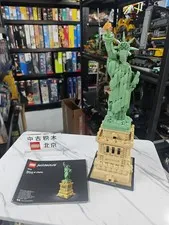 LEGO 21042 Architecture Statue of Liberty 1685 pcs -丨With  Instruction丨No box！
