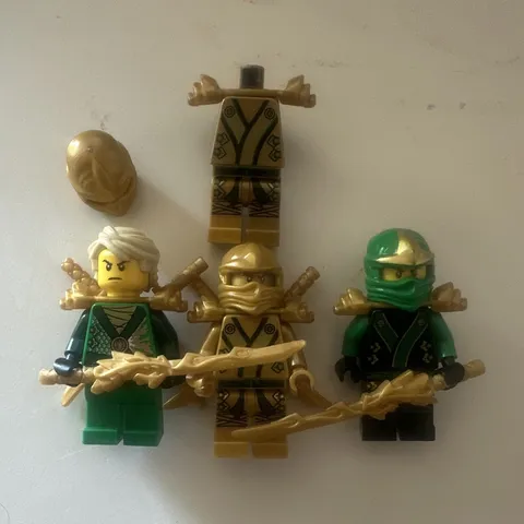 LEGO NINJAGO Minifigures 3pc: Lloyd w/ Gold Weapons & Armor (READ DESC)