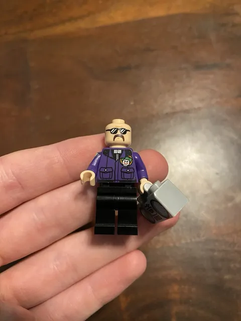 LEGO Minifigure Purple Jacket with Gray Boombox & Gray Block Accessories