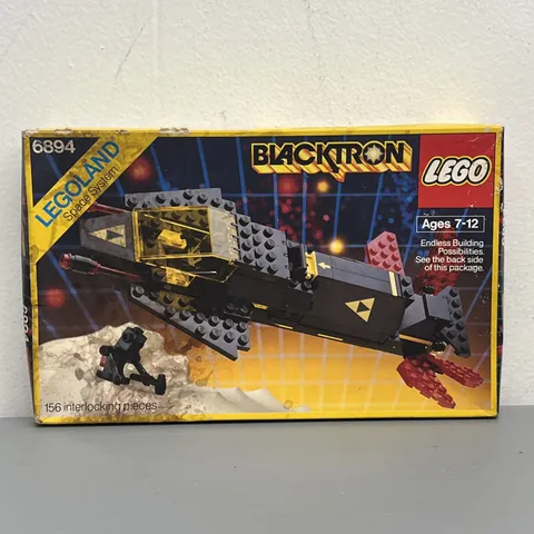 Lego Blacktron Invader #6894 RARE - Brand New - Factory Sealed *RARE*
