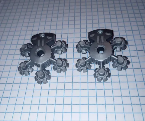 2 Bionicle Weapon Shield Lego 44938 Pearl Light Gray 5 x 5 Bionicle WYSIWYG IRL