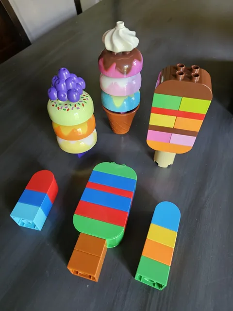 Lego Duplo 37 Piece Ice Cream Cone Popsicle Shop Bundle Summer Set