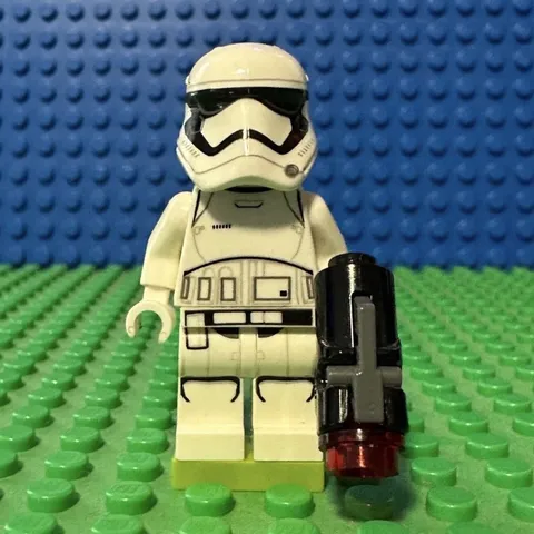 LEGO Star Wars First Order Stormtrooper (Rounded Mouth Pattern) Minifigure