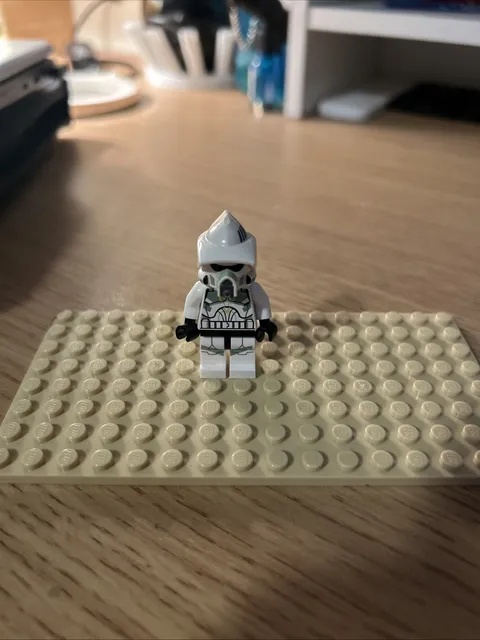 Clone Trooper From Lego Star Wars 2011 7913 Clone Trooper Battle Pack