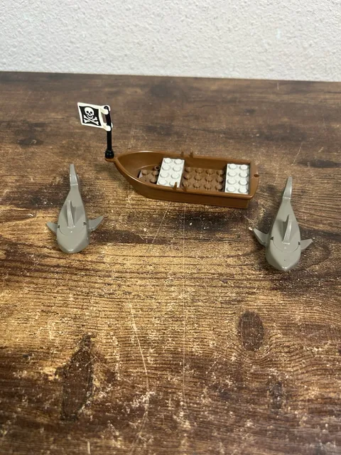 Lego Small Paddle Boat And 2 Sharks - Pirates Ocean Vintage 