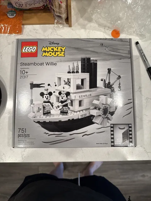 LEGO  Disney: Steamboat Willie (21317) New Sealed Retired Rare