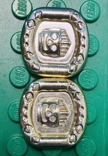 Vintage LEGO 2 Chrome Gold Sun Disk accessories (Part x276 / 71940)
