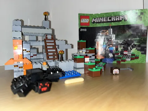 Lego 21113 Lego Minecraft - The Cave