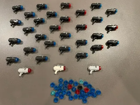 LEGO WEAPON LOT 32 PCS MINIFIGURE SHOOTER GUN BLASTER GREY WHITE BLACK WITH AMMO