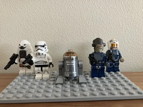 LEGO Star Wars Y Wing Minifigure Lot As Shown