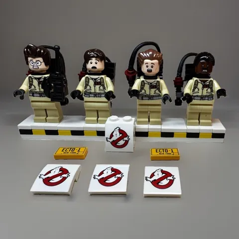 LEGO 21108 Ghostbusters Ecto-1 Minifigures Lot 4 Figures + Printed Tiles