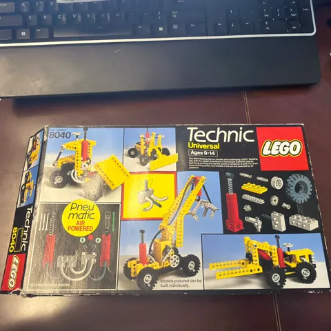 Vintage Lego 8040 Technics Pneumatic Set 1984