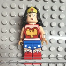 LEGO Wonder Woman Minifigure Plastic Character Figure scratched face