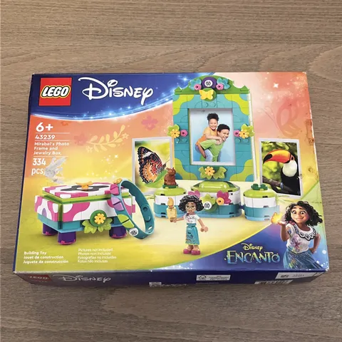 LEGO 43239 Disney: Mirabel's Photo Frame and Jewelry Box Bad Packaging See Pics