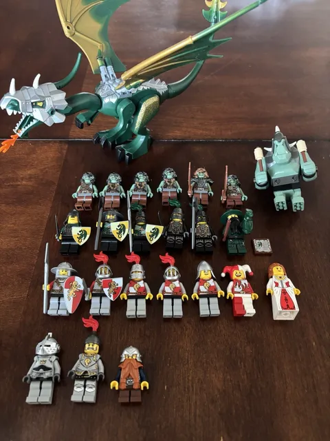 LEGO Castle Knights & Fantasy Era Minifigure Lot w/ Dragon, Horse, Troll Bigfig