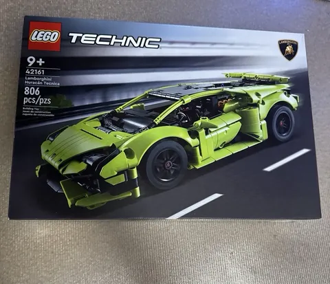 LEGO Technic 42161 Lamborghini Huracán Tecnica 806 pcs 9+ Brick Separator