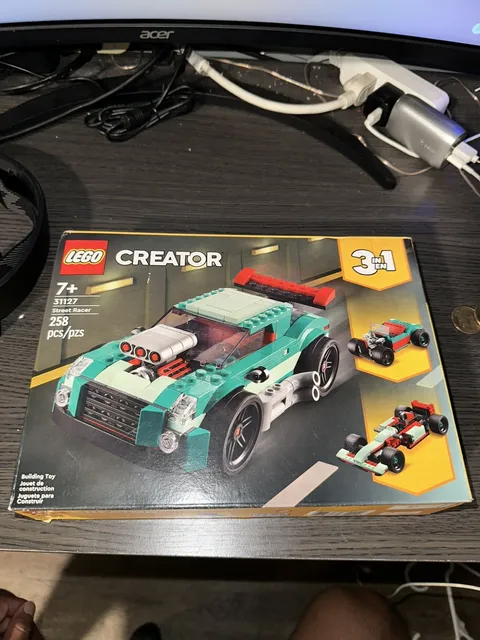 LEGO CREATOR: Street Racer 31127 258 Pieces Ages 7+ Sealed NEW 