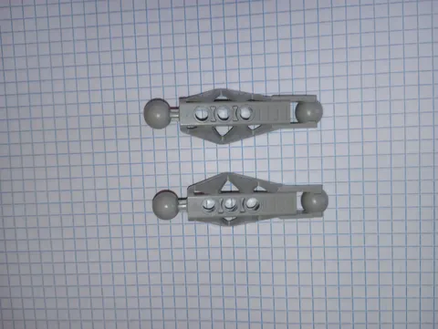 2 Lego 45749 Light Gray Bionicle Lower Leg Section Rahkshi type Genuine Lego leg