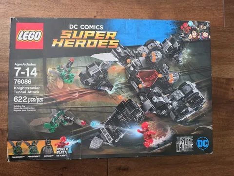 Lego DC Comics Super Heroes 76086 Knightcrawler Tunnel Attack Factory Sealed