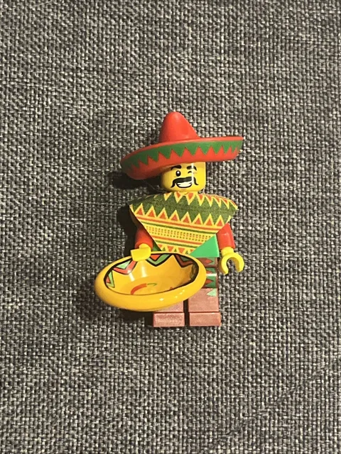 The LEGO Movie Collectible Minifigure 71004 - Taco Tuesday Guy w/plate