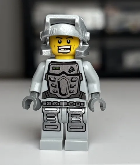 LEGO Power Miners Minifigure Doc - Gray Outfit pm030 8191 Lavatraz Armor