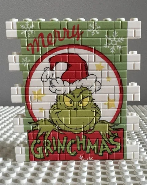 LEGO Brickluv Custom Printed Grinch Brick Wall "Merry Grinchmas"
