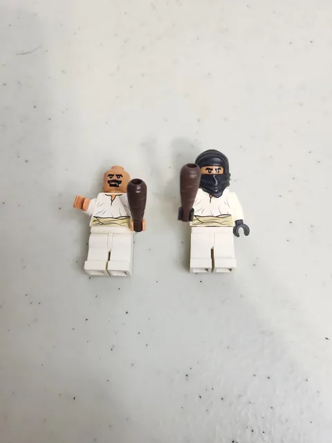 LEGO 2 Cairo Thug Minifigure 7195 iaj038 Indiana Jones Lot Rare Retired