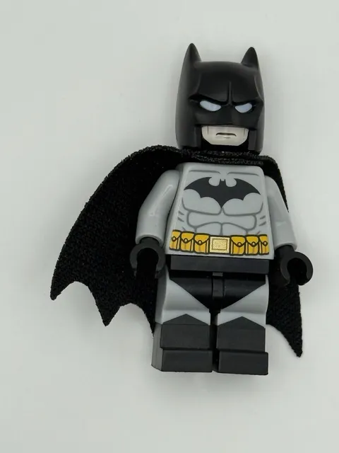 Lego DC Superheroes Batman Minifigure from set 40453 (sh0689)