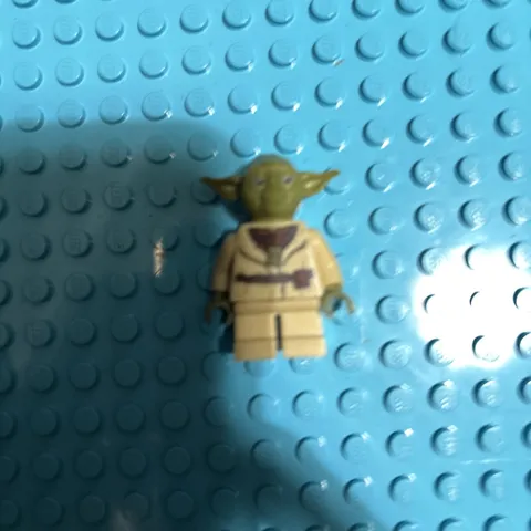 LEGO Star Wars Yoda Olive Green w/ Belt Minifigure sw0906 75330 Jedi Training