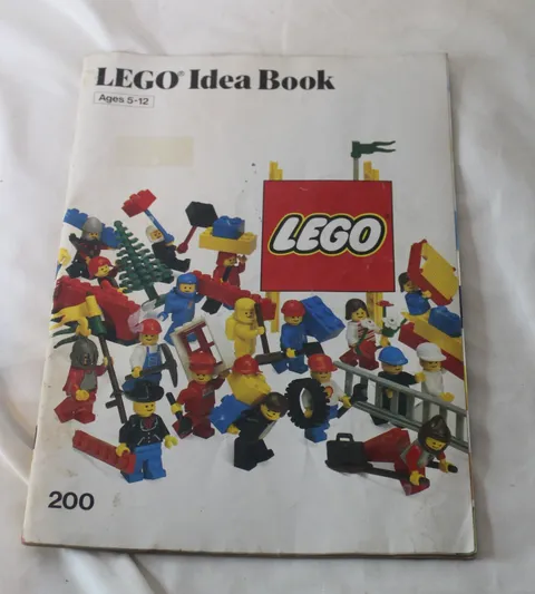 LEGO 1985 Legoland Idea Book 200 Complete with Stickers