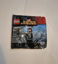 RARE New LEGO Winter Soldier Minifigure 5002943 MARVEL Avengers Bucky Barnes