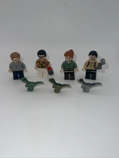 jurassic park lego Mini Figs With 3 Baby Velociraptors