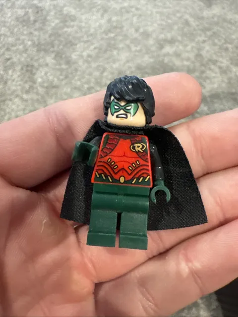 LEGO Robin Dark Green Legs Minifigure  Only Super Heroes The Batboat Harbor76034