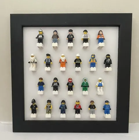 LEGO Minifigures Wall Display Frame Includes 22 Minifigures Pictured~Lightweight
