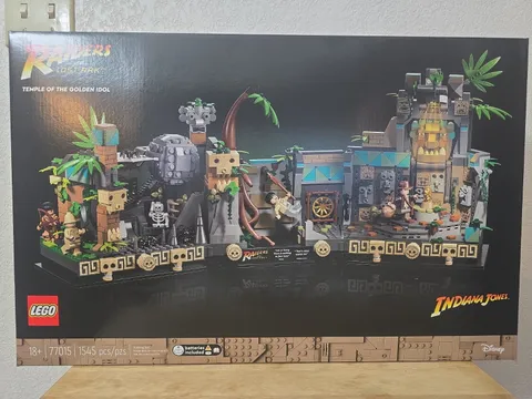 LEGO Indiana Jones: Temple of the Golden Idol 77015