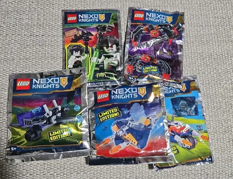 5 LEGO Nexo Knights Limited Edition Foil Packs: 271715, 271723, 271719, 271604..