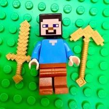 LEGO Minecraft Steve Minifigure with Gold Sword and Pickaxe Accessories