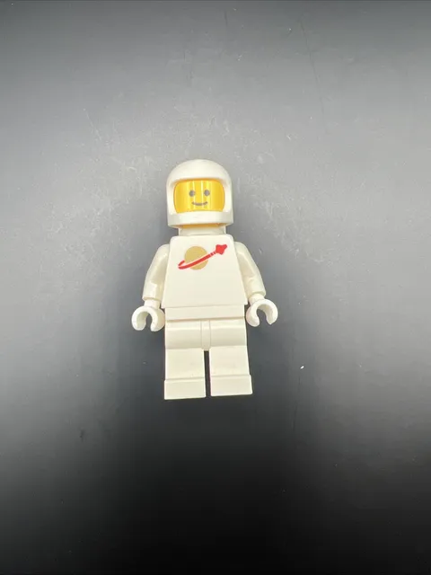 Vintage Lego Classic Space White Spaceman Astronaut Minifigure w/ Air Tanks